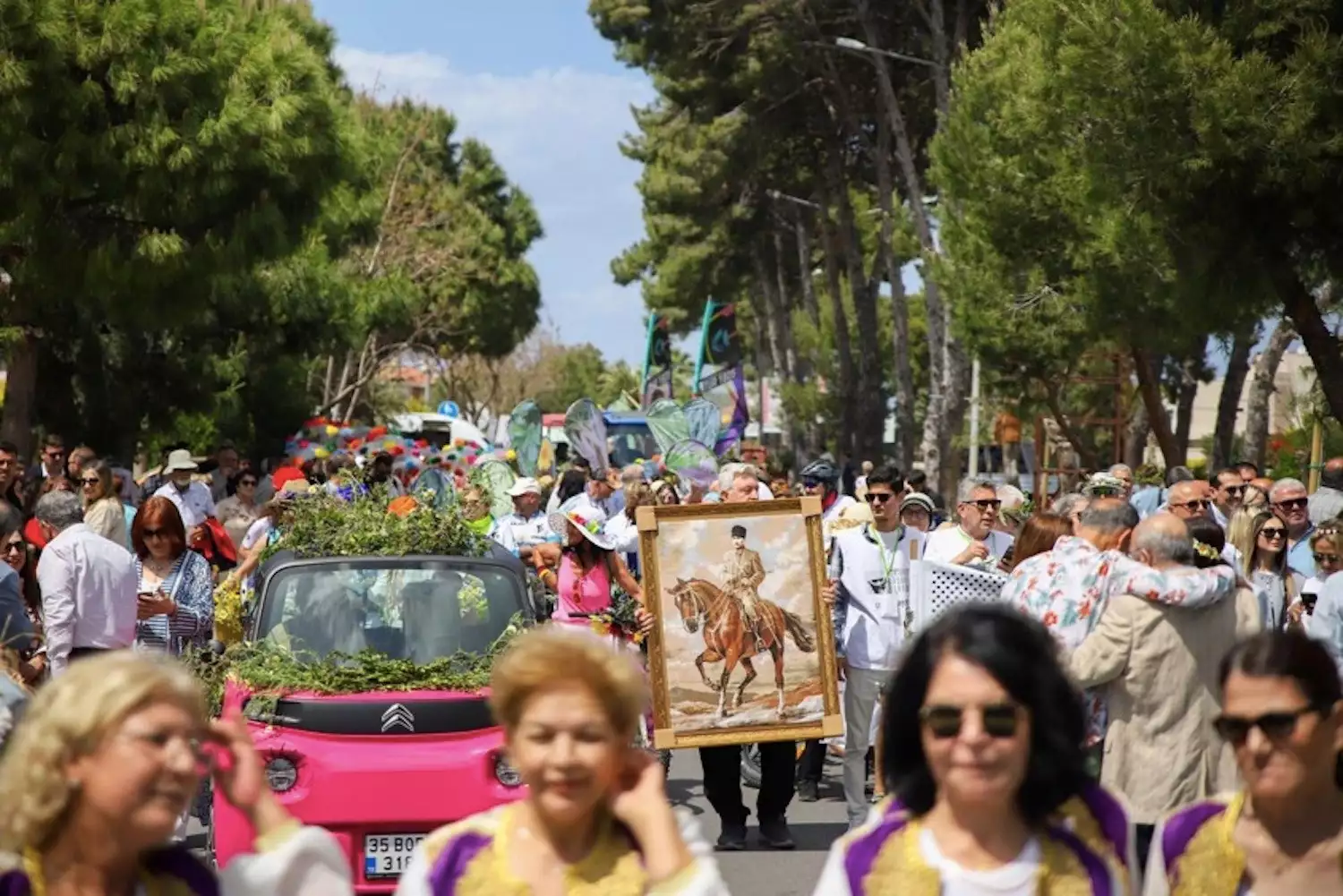 ALAÇATI OT FESTİVALİ
