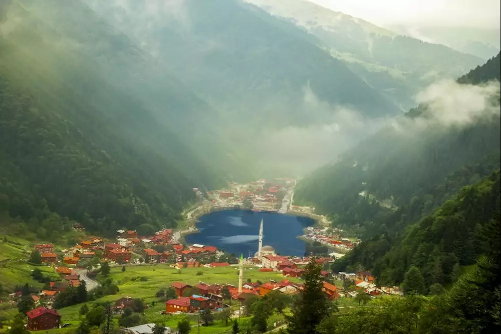PROMOSYON KARADENİZ BATUM TURU ( 6 GÜN 5 GECE) (4 GECE OTEL KONAKLAMASI)